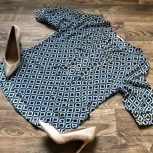 41 Hawthorn Navy & White Sheer Blouse Size Small